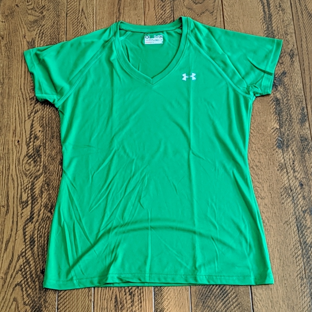 EUC Under Armor Green T Shirt Size M